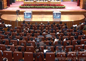 乐池被具有升降功能的平台取代
