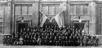 1913年4月8日下午临时参议院闭会式合影
